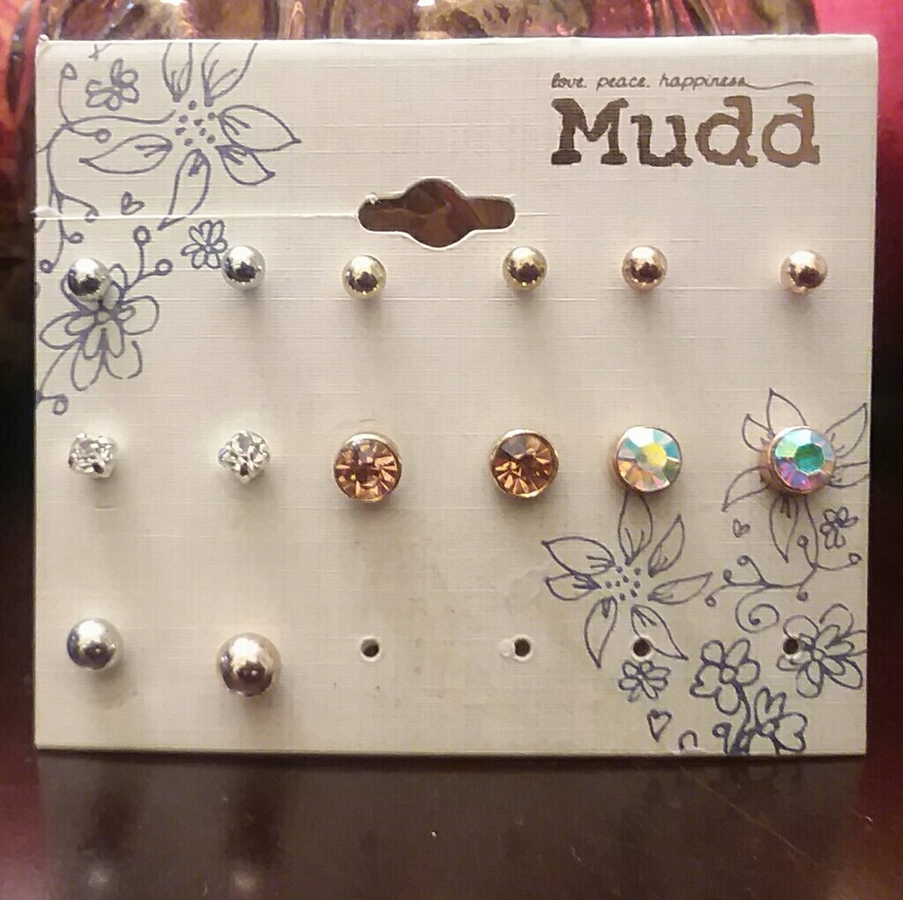 Mudd Seven Set Stud Earrings